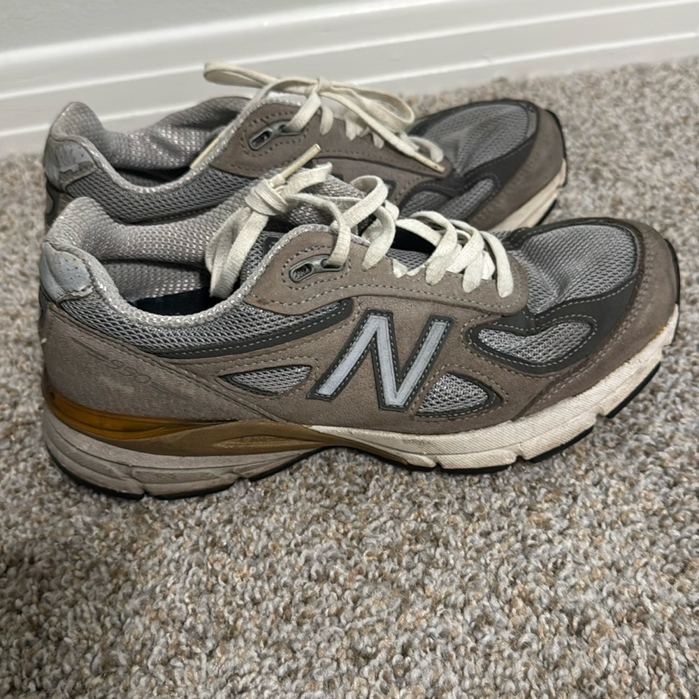 New Balance 990